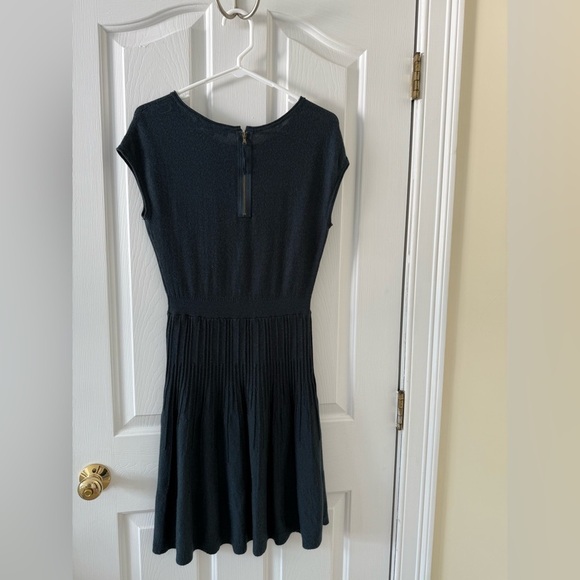 LOFT Deep Green Sweater Dress - Picture 4 of 4